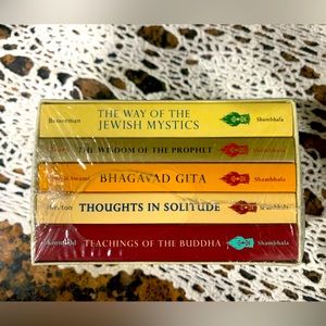 New 5  CLASSICS OF WORLD RELIGIONS, SMALL BOOK SET, 1996